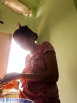 Hotty-Nidhi online show from February 12, 6:02 am