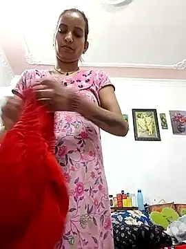 Hotty-Nidhi online show from April 8, 6:04 am