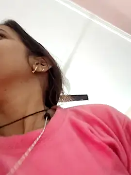 Hotty-Nidhi online show from February 8, 4:21 am