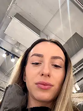 AlexisWhit online show from November 23, 8:57 am