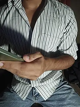 Snapshot of HARSHHU01 chatting on July 12, 8:59 am HARSHHU01 online show from July 12, 8:59 am