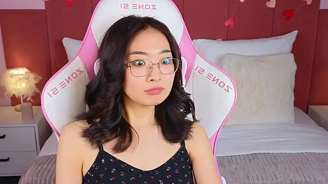 Snapshot of JaliaBennet chatting on March 15, 1:18 pm JaliaBennet online show from March 15, 1:18 pm