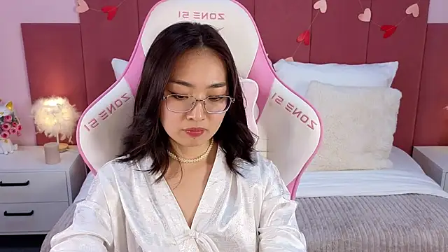 Snapshot of JaliaBennet chatting on March 22, 10:39 am JaliaBennet online show from March 22, 10:39 am