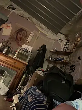 alickandstick online show from April 8, 7:15 pm