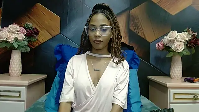 Snapshot of IndianSativa1 chatting on September 8, 5:23 pm IndianSativa1 online show from September 8, 5:23 pm