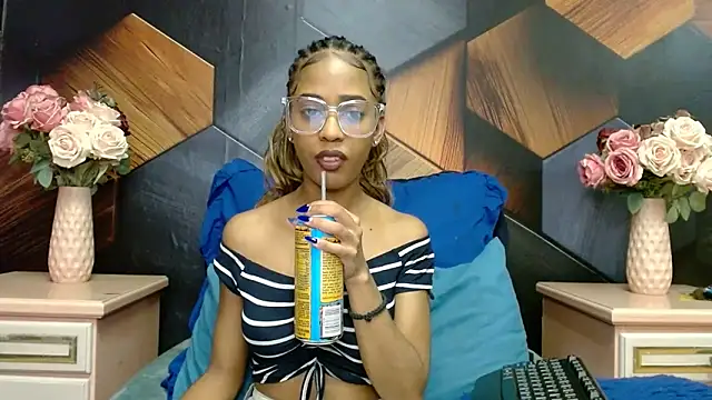 Snapshot of IndianSativa1 chatting on October 9, 5:24 pm IndianSativa1 online show from October 9, 5:24 pm