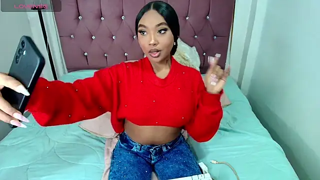 Snapshot of charlotte_walker1 chatting on November 4, 1:26 pm charlotte walker1 online show from November 4, 1:26 pm