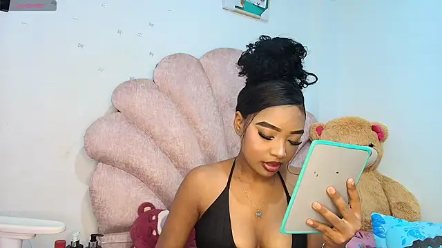 charlotte walker1 online show from March 20, 9:49 pm