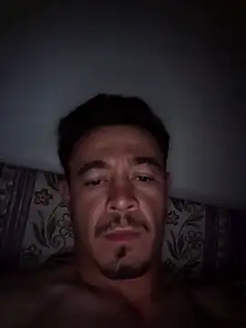 Snapshot of Thunderbolt121 chatting on November 12, 2:54 pm Thunderbolt121 online show from November 12, 2:54 pm