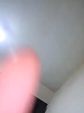 Snapshot of Thunderbolt121 chatting on November 14, 9:29 pm Thunderbolt121 online show from November 14, 9:29 pm