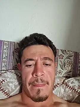 Snapshot of Thunderbolt121 chatting on November 16, 1:05 pm Thunderbolt121 online show from November 16, 1:05 pm