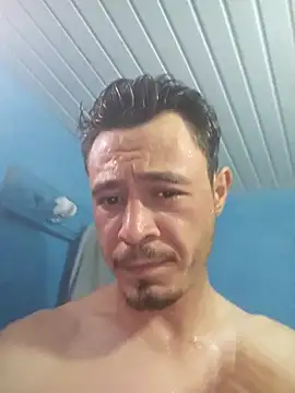 Snapshot of Thunderbolt121 chatting on November 18, 12:52 pm Thunderbolt121 online show from November 18, 12:52 pm