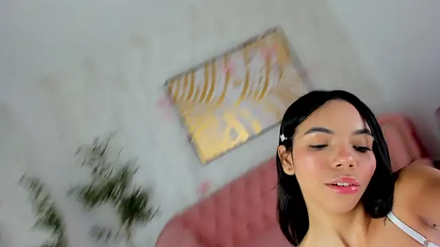 Krissi latore online show from December 16, 12:53 pm