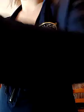 luciferelili online show from December 4, 10:58 am