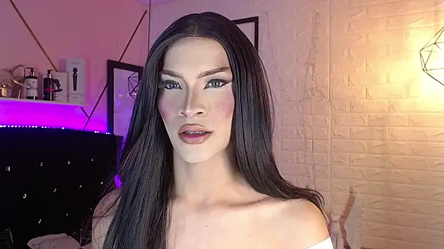 agatha rodriguez online show from January 8, 2:01 pm