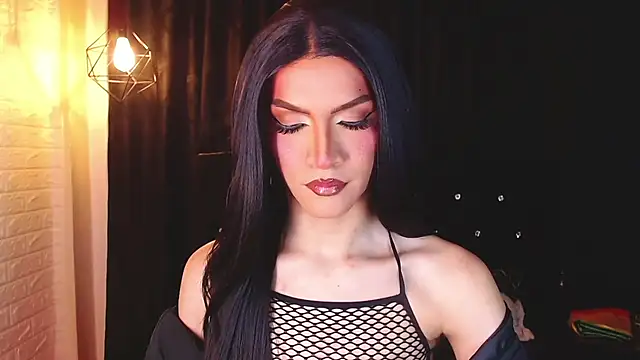 Snapshot of agatha_rodriguez chatting on June 26, 12:33 pm agatha rodriguez online show from June 26, 12:33 pm