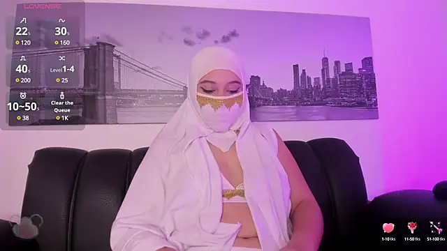 Leila Saadi online show from March 18, 12:39 pm