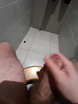 Snapshot of perpignan6659 chatting on February 23, 6:14 am perpignan6659 online show from February 23, 6:14 am