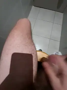 Snapshot of perpignan6659 chatting on December 5, 3:21 pm perpignan6659 online show from December 5, 3:21 pm