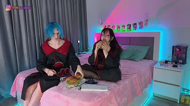 Snapshot of h3ntai_baby chatting on October 21, 4:39 pm h3ntai baby online show from October 21, 4:39 pm