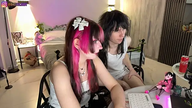 Snapshot of h3ntai_baby chatting on July 29, 7:13 pm h3ntai baby online show from July 29, 7:13 pm