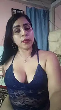 Snapshot of L_ucero chatting on March 19, 3:20 am L ucero online show from March 19, 3:20 am