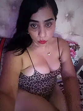 Snapshot of L_ucero chatting on March 15, 2:56 am L ucero online show from March 15, 2:56 am