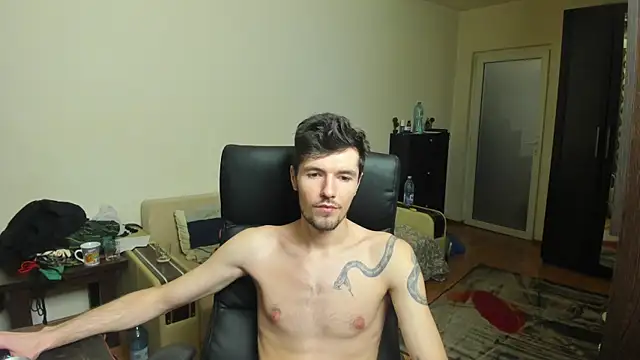 Snapshot of JustinPorno chatting on September 24, 7:53 pm JustinPorno online show from September 24, 7:53 pm