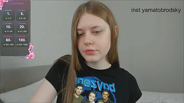 Snapshot of YamatoBrodsky chatting on September 18, 12:19 pm YamatoBrodsky online show from September 18, 12:19 pm