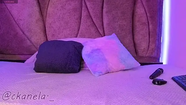 Kanela miller  online show from December 17, 12:32 pm