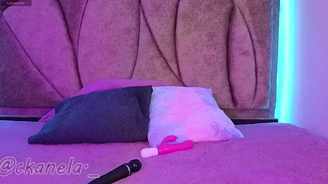 Kanela miller  online show from January 6, 12:31 pm