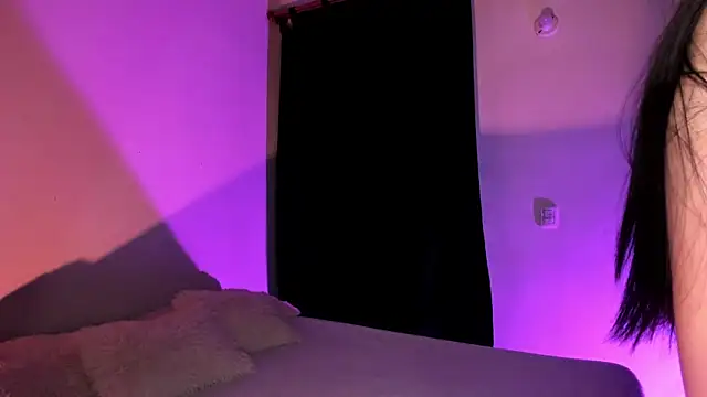 adara evanss online show from February 5, 11:55 pm