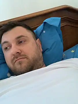 hugedickedd online show from March 26, 9:29 am