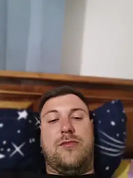 hugedickedd online show from May 18, 10:25 pm