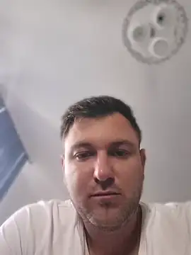hugedickedd online show from June 1, 9:53 am