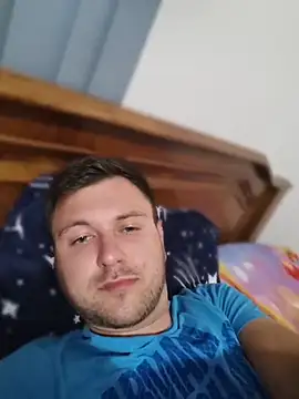 hugedickedd online show from June 3, 9:41 pm