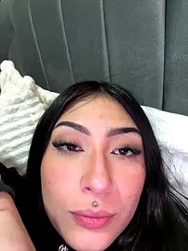 Lilith Thompson online show from October 20, 4:47 am