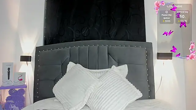 Lilith Thompson online show from November 27, 12:22 am