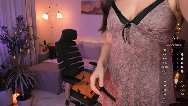 Snapshot of Viki_Bellson chatting on December 21, 7:15 pm Viki Bellson online show from December 21, 7:15 pm