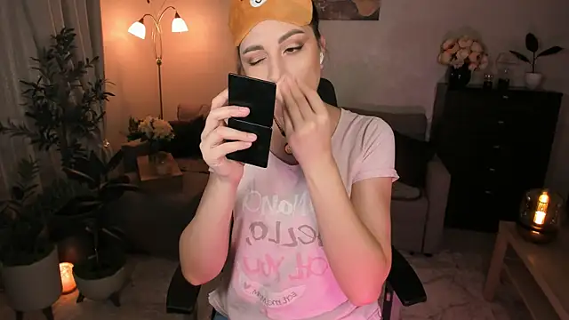 Viki Bellson online show from November 9, 6:12 pm