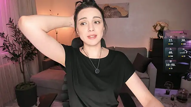 Viki Bellson online show from May 31, 5:19 pm