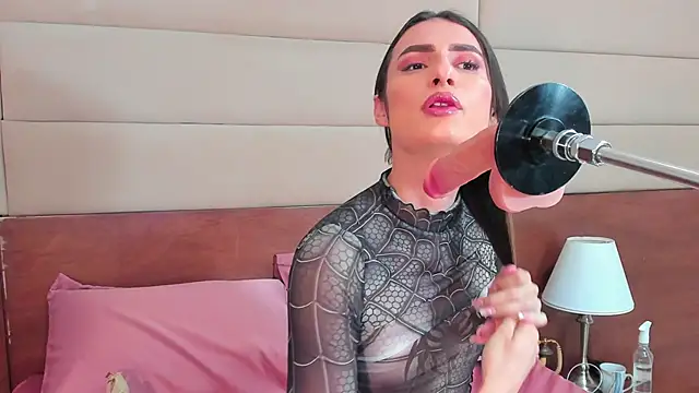 shantall skinny online show from October 25, 3:49 am