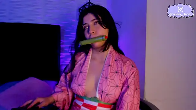 Melody Black  online show from January 5, 8:56 pm