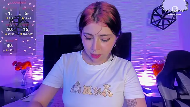 Melody Black  online show from May 8, 10:57 pm