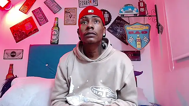 Snapshot of lili_roussi chatting on November 21, 12:42 am lili roussi online show from November 21, 12:42 am