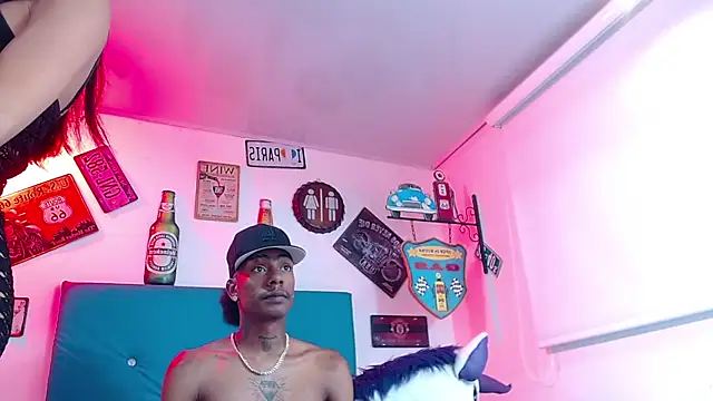 lili roussi online show from December 18, 9:40 pm