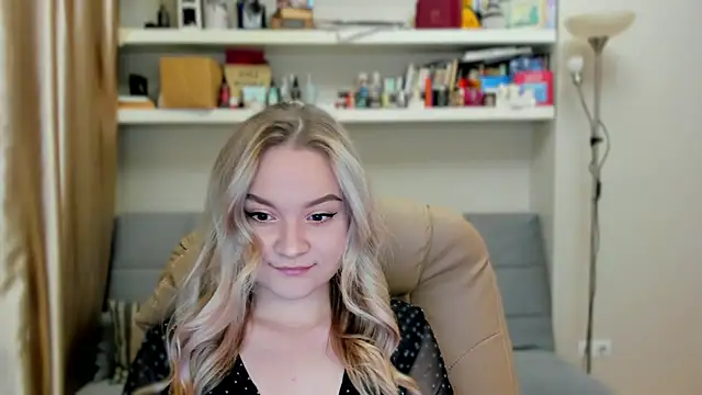 Kara Smith  online show from October 31, 11:11 pm