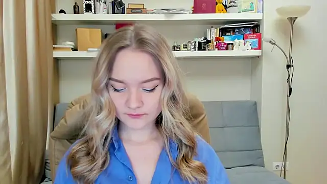Kara Smith  online show from January 29, 12:22 am