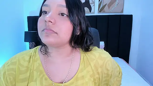 dullce77 online show from March 28, 7:37 pm