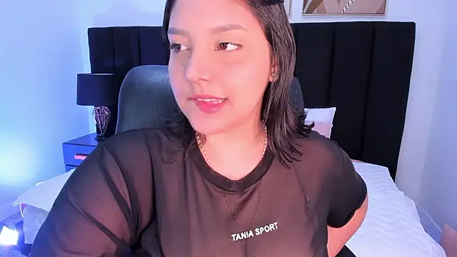 dullce77 online show from March 11, 7:41 pm